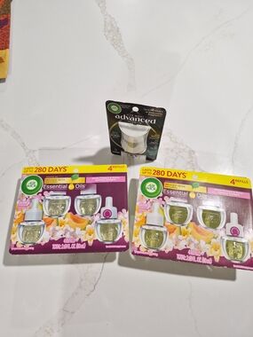 Air Wick Essential Oils 8-Pack (Summer Delight) + Advanced Warmer